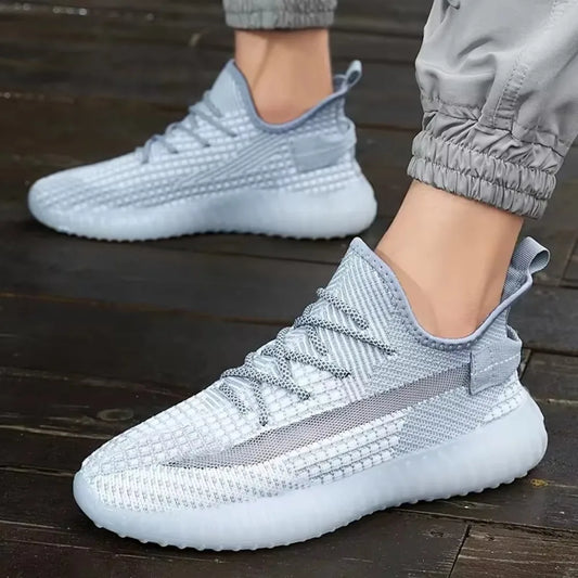 2025 Spring and Summer New Mesh Shoes Lightweight Breathable Casual Flying Knitting Sneakers Couple Mesh Shoes