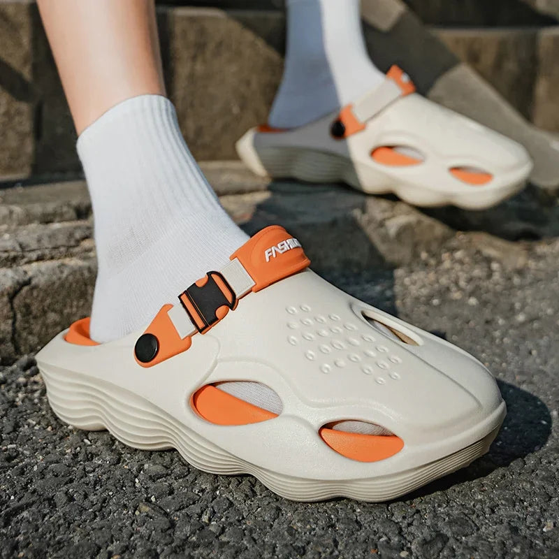 Summer Sandals Men New Fashion Cave Shoes Comfortable Soft Sole Outdoor Indoor Men's Garden Clogs Beach Shoes Slippers
