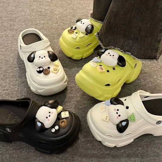 Women Sandals Cartoon Cute Dog Platform Hole Shoes Female Stepping on Poo Feeling Beach Shoes Summer 2024 New Slippers Wholesale