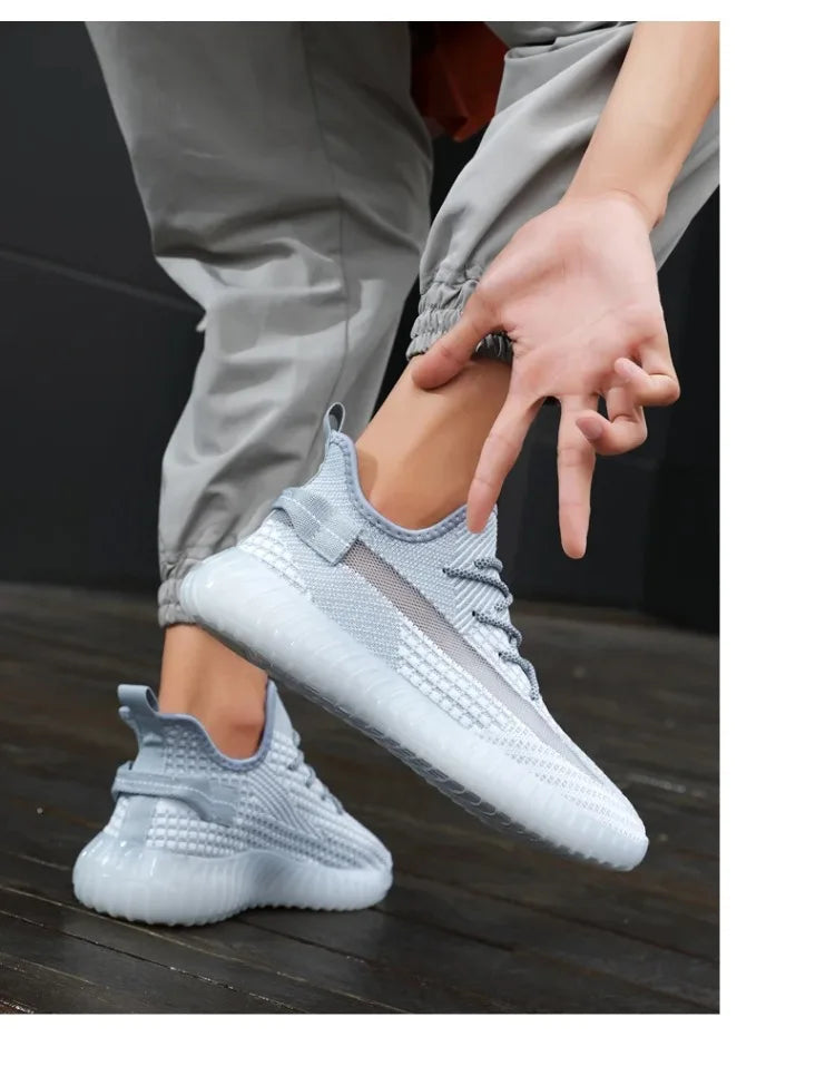 2025 Spring and Summer New Mesh Shoes Lightweight Breathable Casual Flying Knitting Sneakers Couple Mesh Shoes