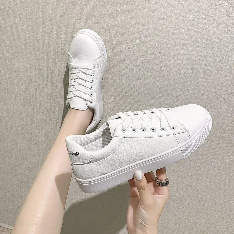 Trendy and minimalist 2025 white shoes, new spring and autumn fashion classic versatile student casual sports flat shoes