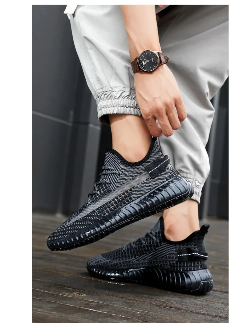 2025 Spring and Summer New Mesh Shoes Lightweight Breathable Casual Flying Knitting Sneakers Couple Mesh Shoes