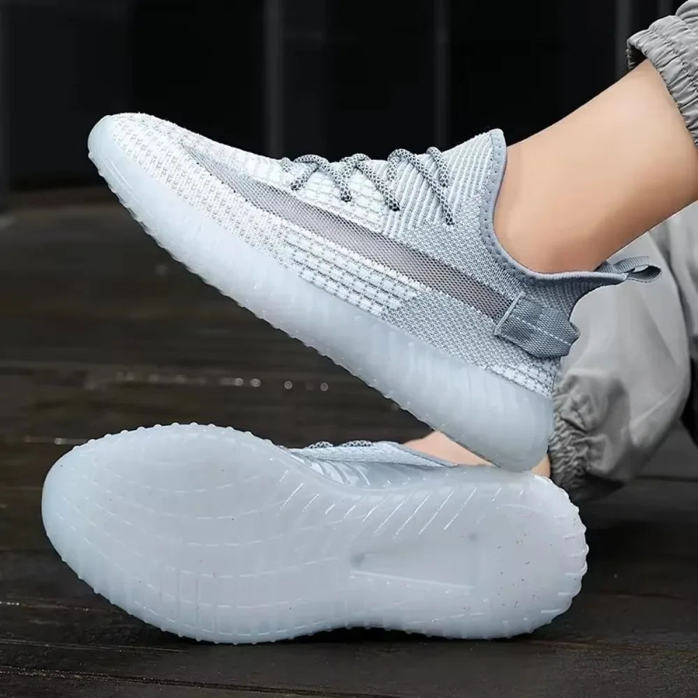2025 Spring and Summer New Mesh Shoes Lightweight Breathable Casual Flying Knitting Sneakers Couple Mesh Shoes