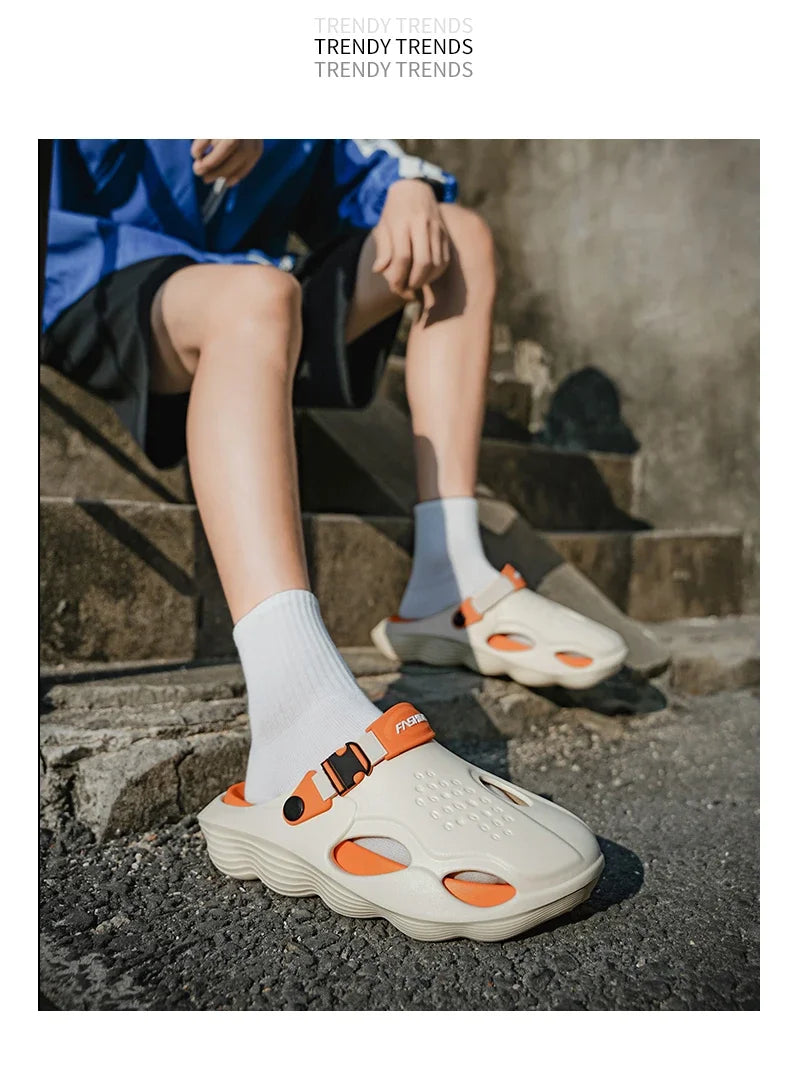 Summer Sandals Men New Fashion Cave Shoes Comfortable Soft Sole Outdoor Indoor Men's Garden Clogs Beach Shoes Slippers