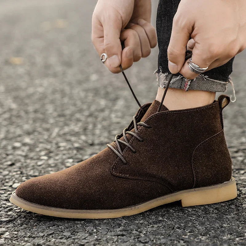 British Style Brown Men’s Suede Leather Boots Comfort Chelsea Boots Men Lace-Up Pointed Ankle Boots For Men botas para hombre