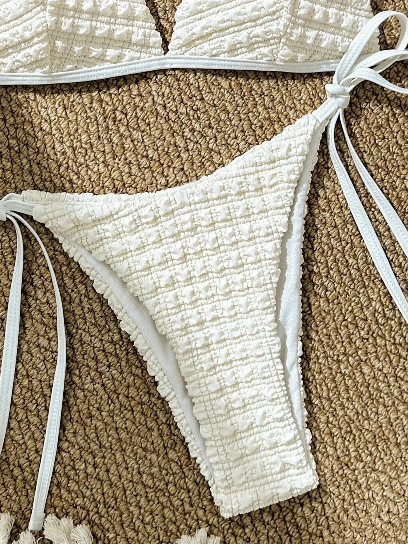 2025 Swimsuit New Pure White Sexy Bikini Fashion Small Fresh Bikini Women's Split Swimsuit With Halterneck