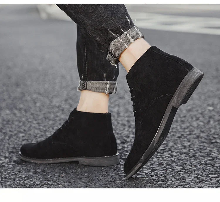 British Style Brown Men’s Suede Leather Boots Comfort Chelsea Boots Men Lace-Up Pointed Ankle Boots For Men botas para hombre