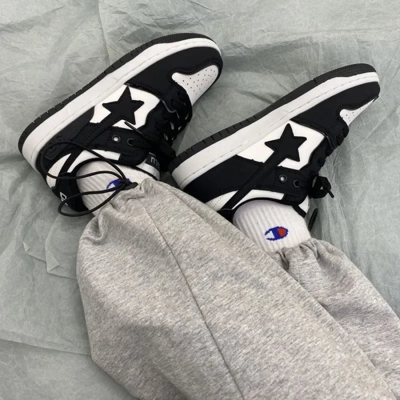 2024 New Spring Trend Brand Fashion Designer Women's Sports Shoes Flat Sneakers Casual Street Couple Shoes Skateboard Shoes