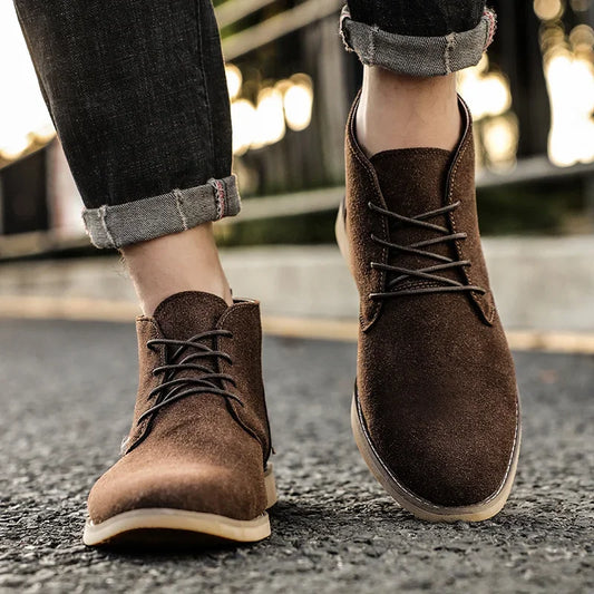 British Style Brown Men’s Suede Leather Boots Comfort Chelsea Boots Men Lace-Up Pointed Ankle Boots For Men botas para hombre