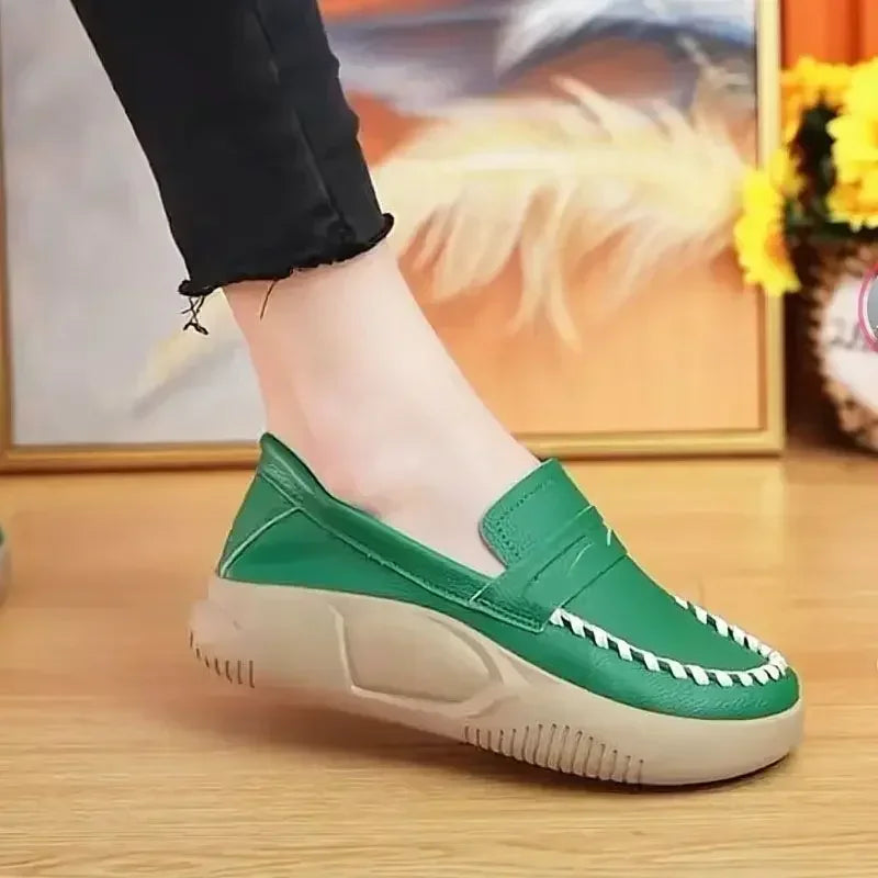 spring autumn New Soft-soled Women's Shoes Platform Casual Slip-on Loafers for Women Comfortable Work Shoes Sewn Leather Shoes