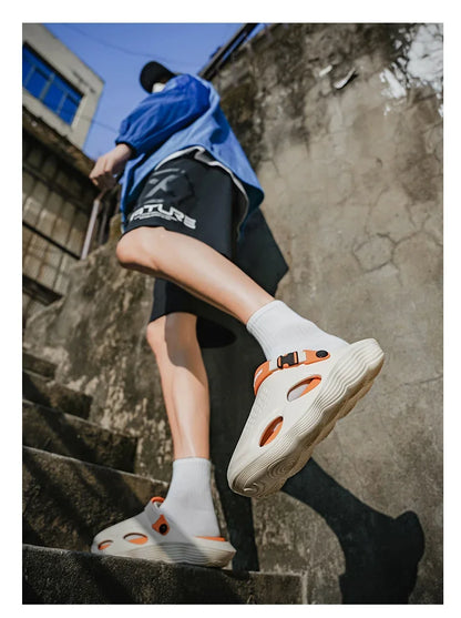 Summer Sandals Men New Fashion Cave Shoes Comfortable Soft Sole Outdoor Indoor Men's Garden Clogs Beach Shoes Slippers