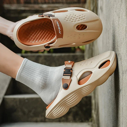 Summer Sandals Men New Fashion Cave Shoes Comfortable Soft Sole Outdoor Indoor Men's Garden Clogs Beach Shoes Slippers