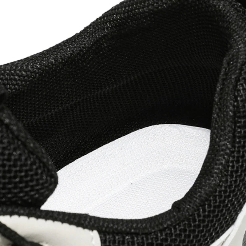 British Style Outdoor Men Work Shoes Rotating Button Fashion Motorcycle Shoes Versatile Men Casual Shoes Comfortable Sport Shoes