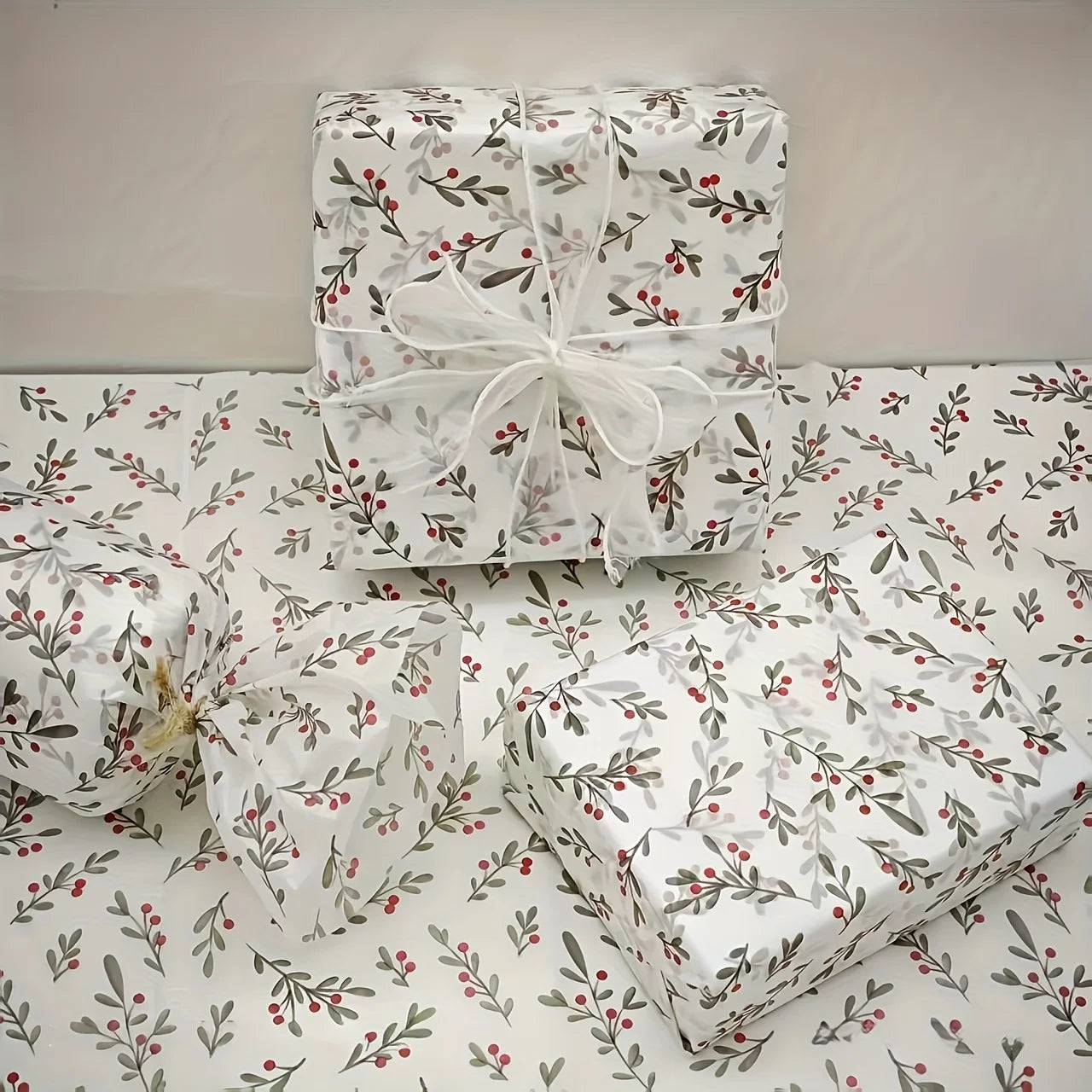 10pcs Holly, Berry Thin Paper, Wax-Coated Gift Wrapping, Party Favor Packaging for Christmas, Thanksgiving, Birthdays, Bouquets