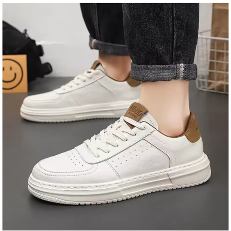 2025 Low Price Sneakers Practical Thick Soled Casual Shoes Wear Resistant Outdoor Run Shoes Comfortable Soft Leather Board Shoes