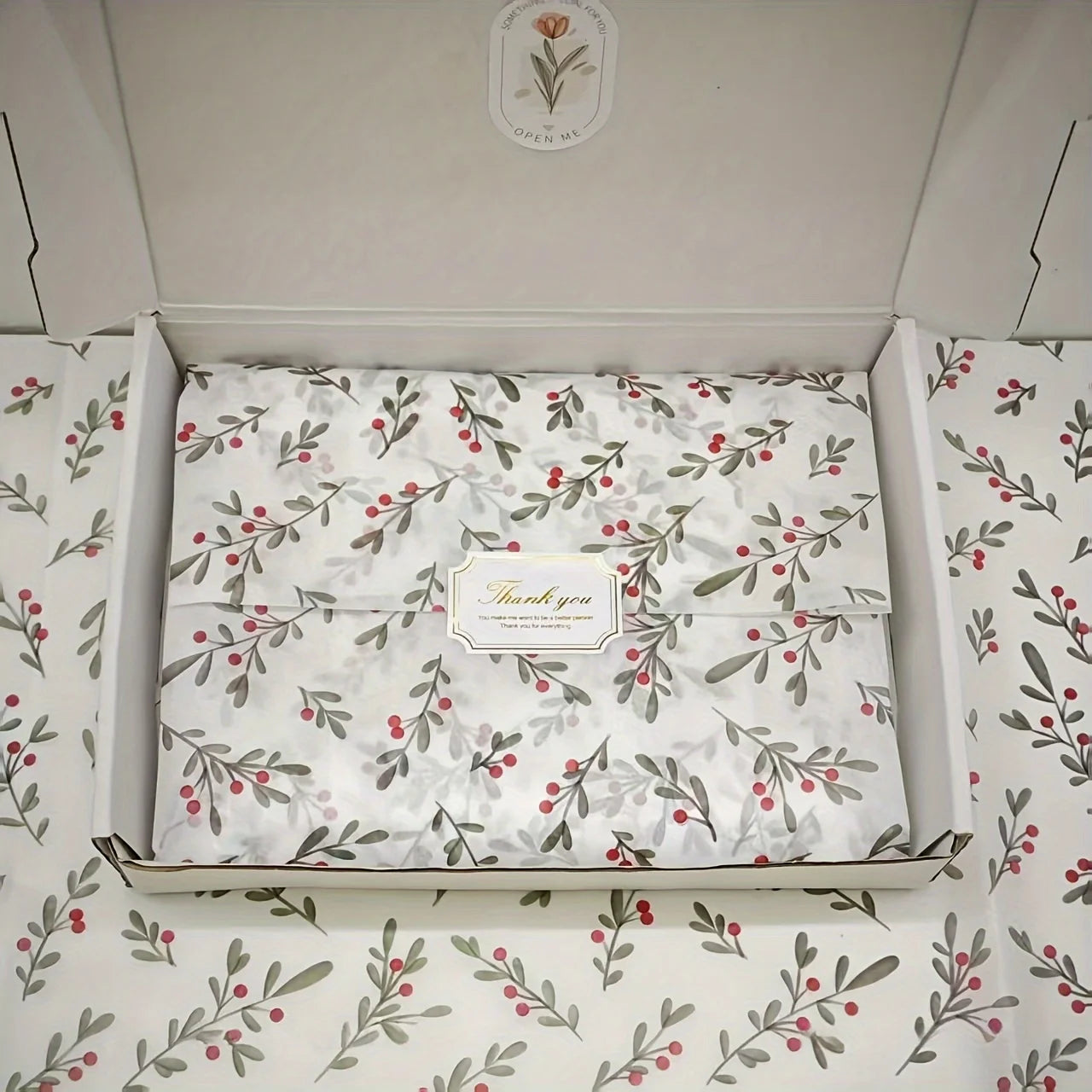 10pcs Holly, Berry Thin Paper, Wax-Coated Gift Wrapping, Party Favor Packaging for Christmas, Thanksgiving, Birthdays, Bouquets