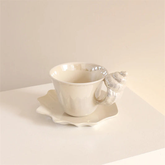 1Set Original Design Frosted Ceramic Conch Shell Coffee Cup and Saucer, Ocean Style Conch Shell Shaped Mug Coffee Cup and Saucer for Home Decoration, Home Coffee Cup, Breakfast Milk Bread Cup and Saucer, Afternoon Tea Coffee